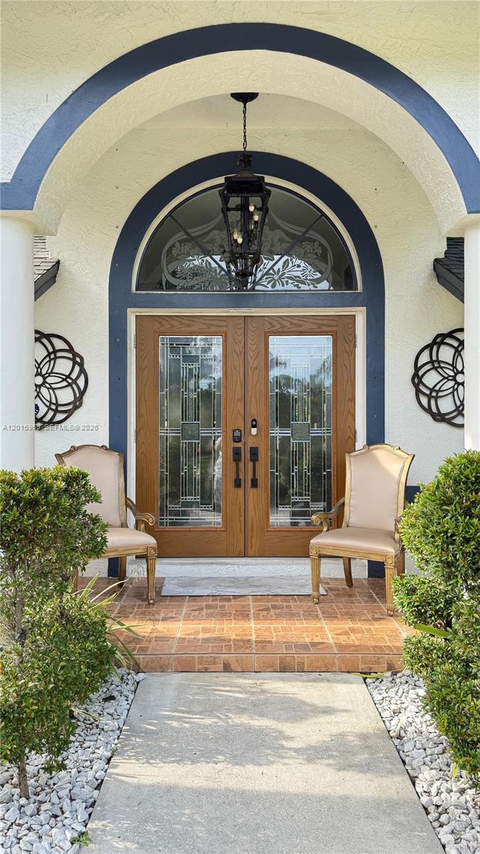 12119 Orange Blvd