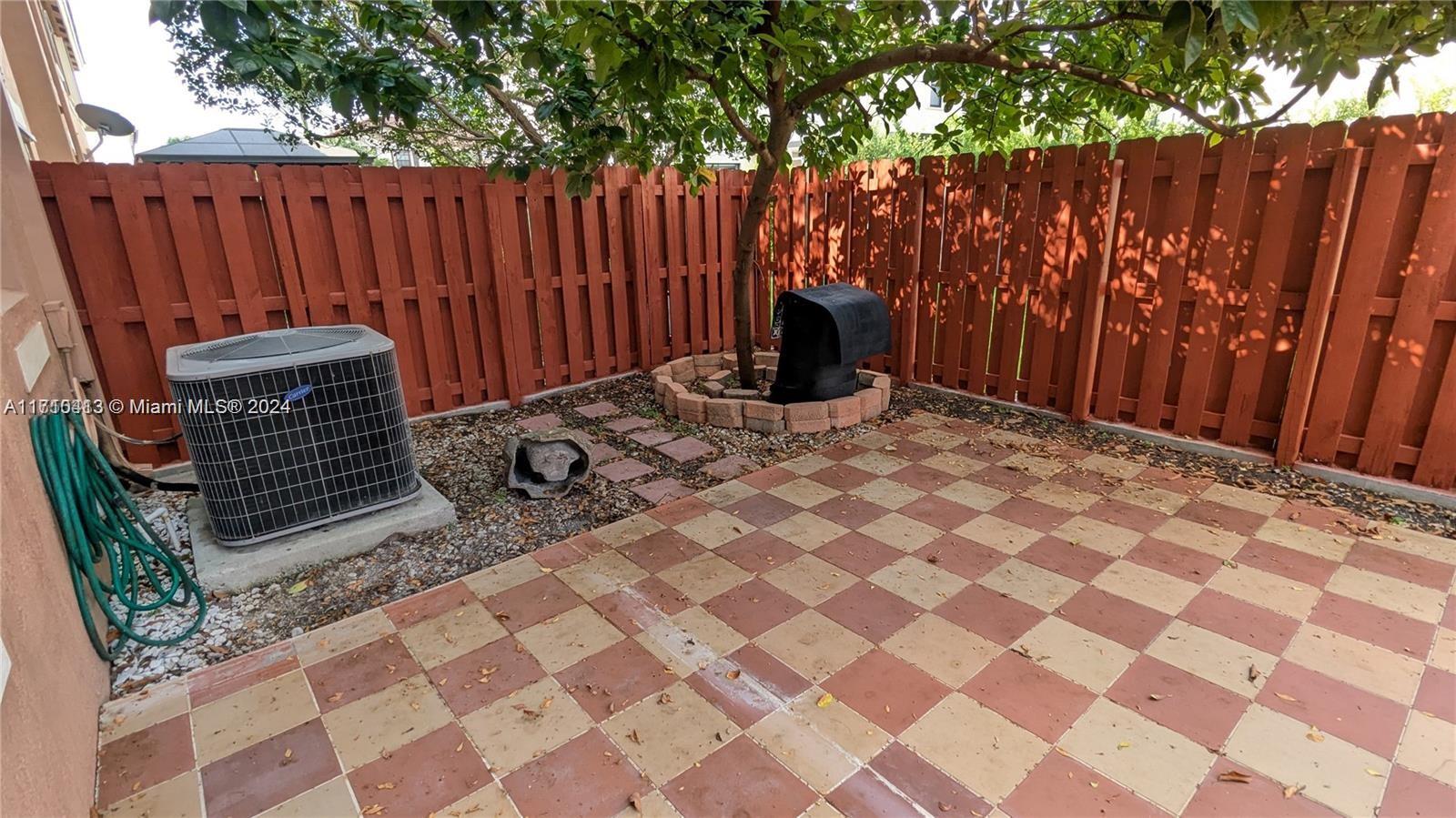 CENTURY GARDENS AT TAMIAM - Residential