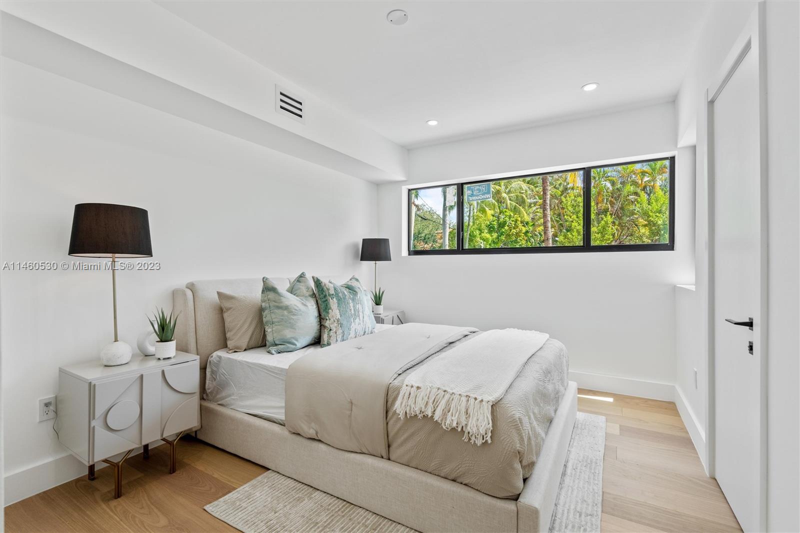 LA GORCE GOLF SUB - Residential