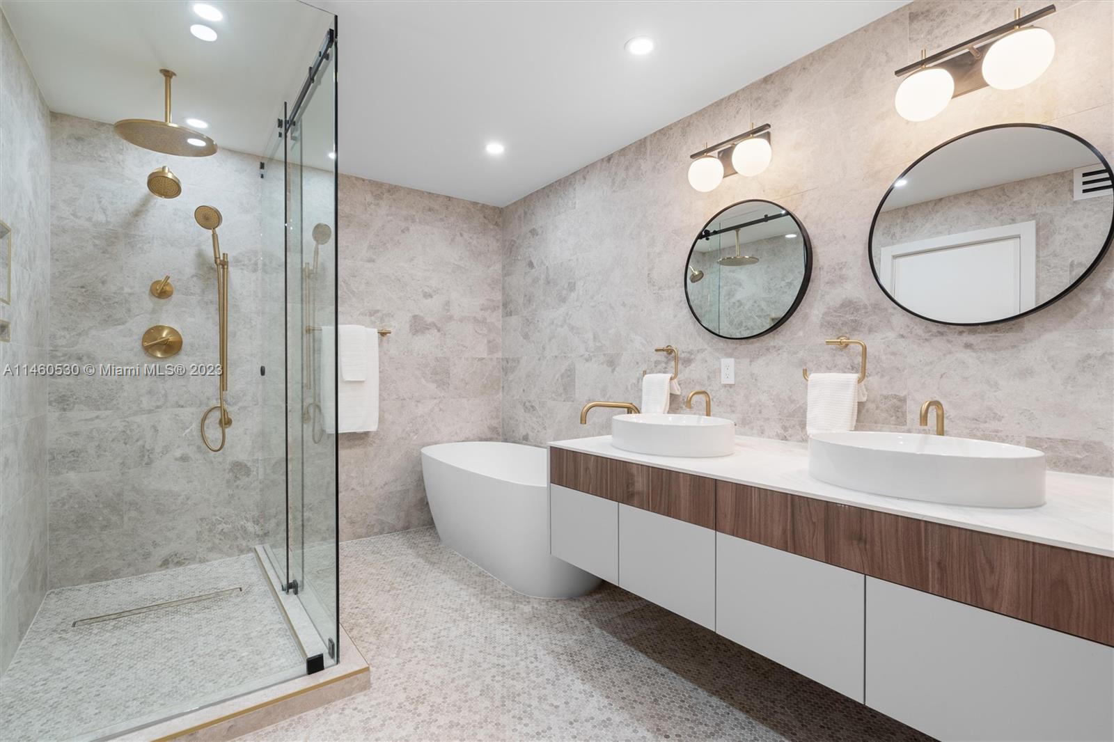 LA GORCE GOLF SUB - Residential