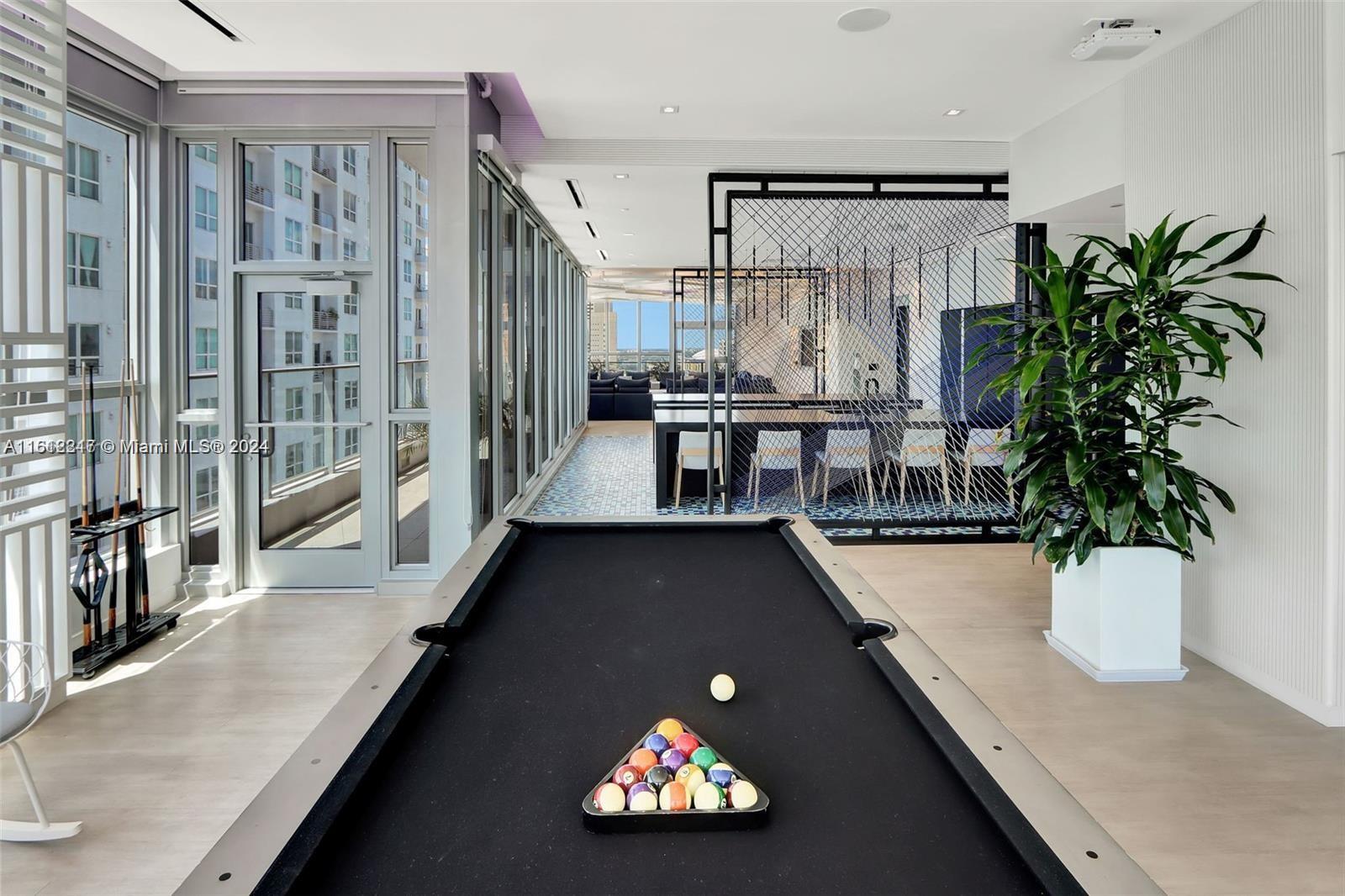 MAP OF MIAMI DADE CO. FL. - Residential