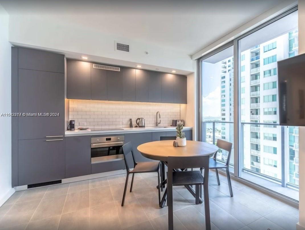 View photos, virtual tours, details... 227 NE 2nd St 2112