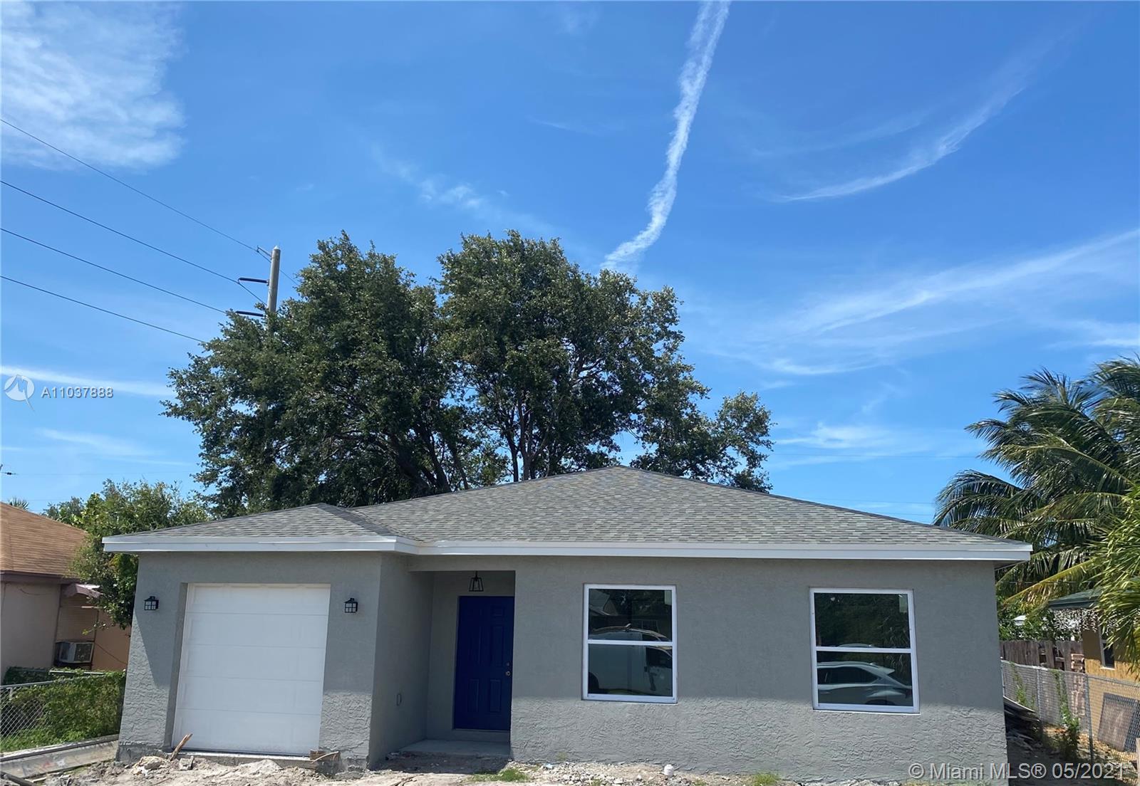 PLUMOSA PARK RIV BCH - Residential