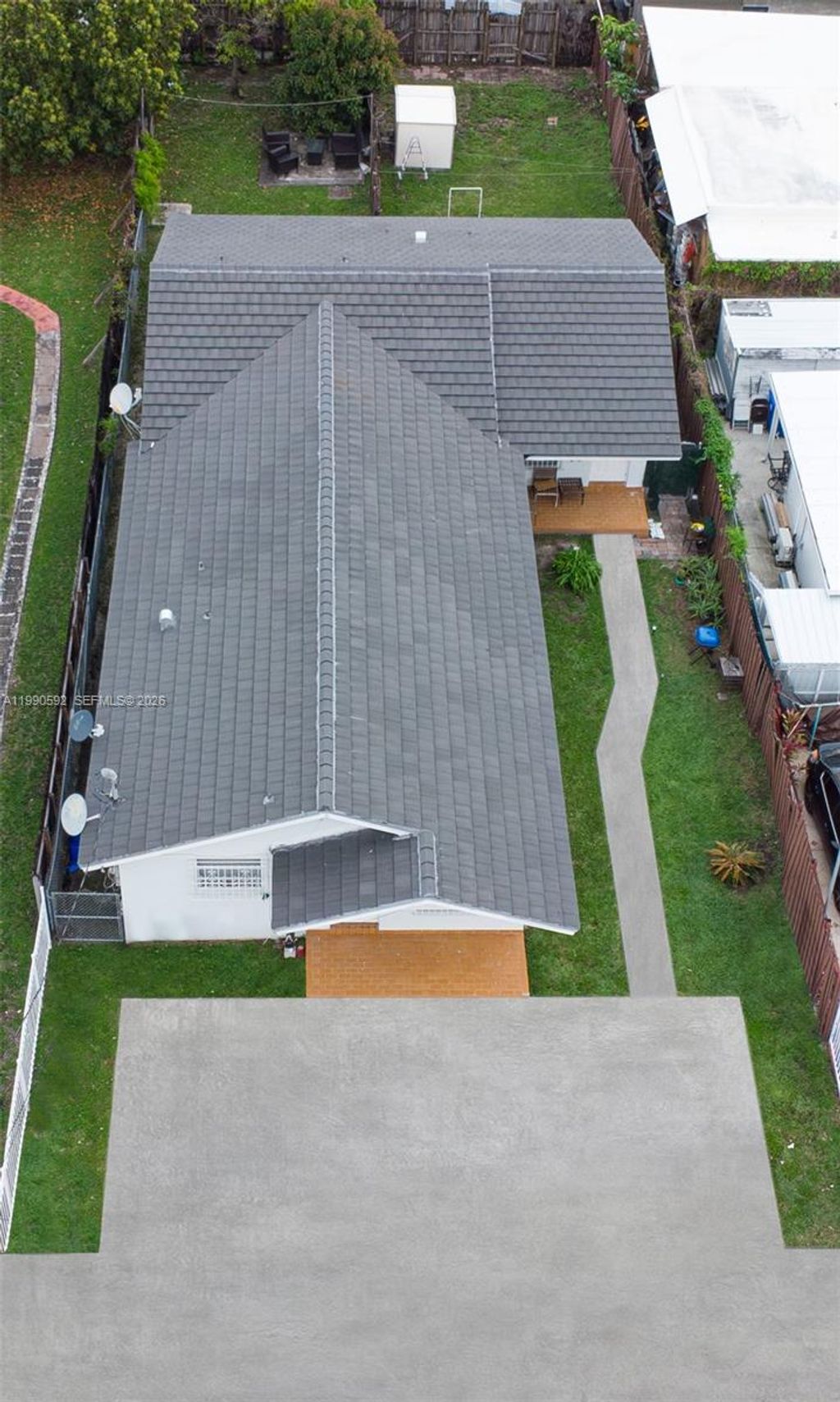 Photo of 119/121 NW 17th Pl, Miami, FL 33125 (MLS # A11990592)