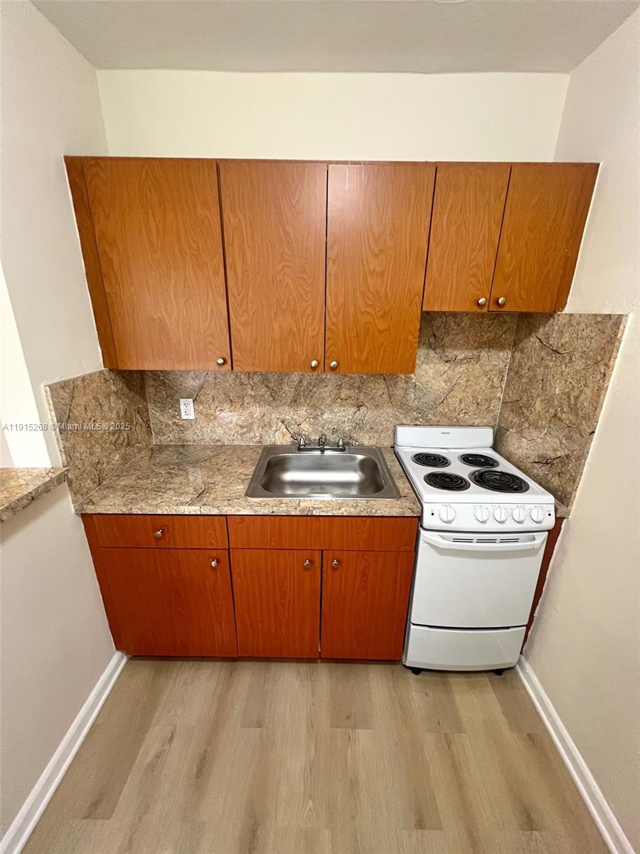 BISCAYNE HEIGHTS - Residential Lease