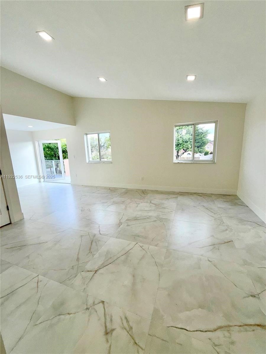 JASMINE AT THE HAMMOCKS - Residential