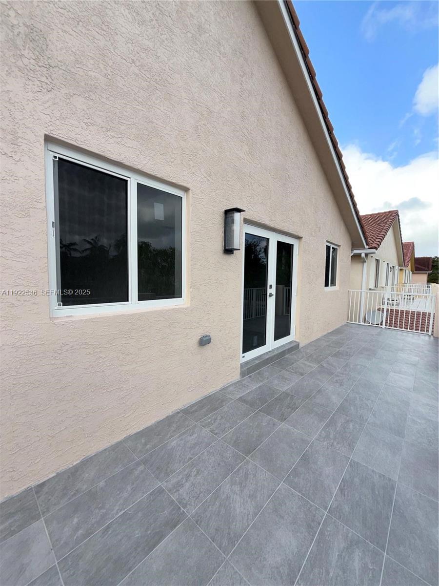 JASMINE AT THE HAMMOCKS - Residential