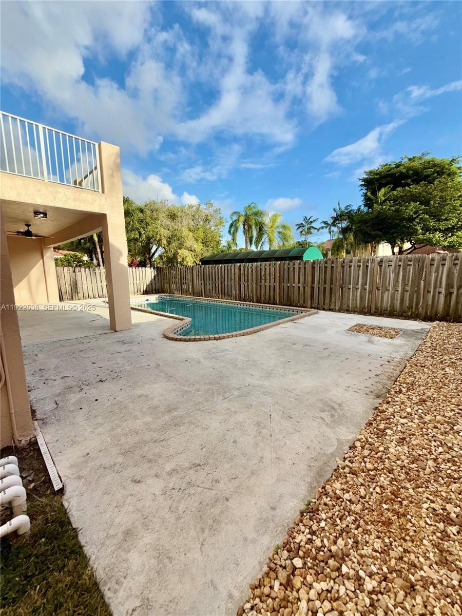 JASMINE AT THE HAMMOCKS - Residential