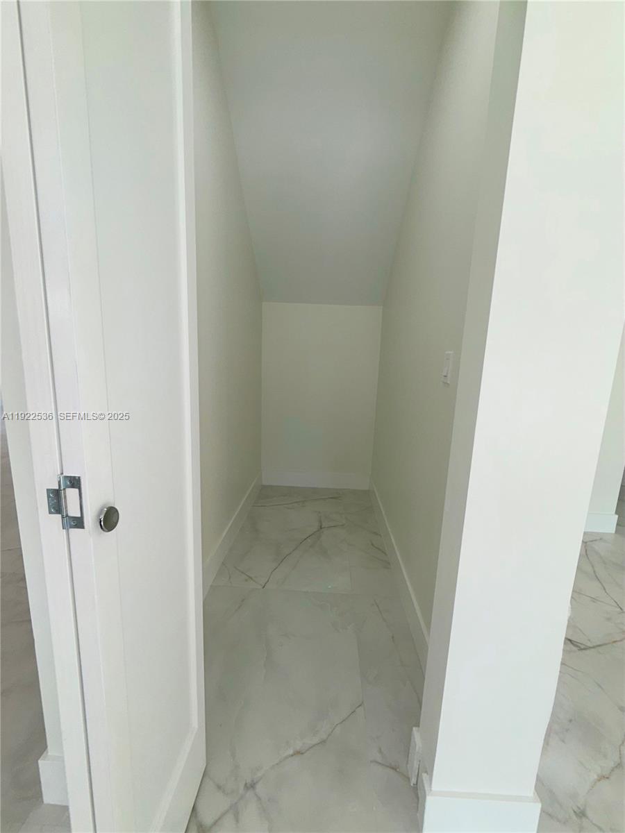 JASMINE AT THE HAMMOCKS - Residential