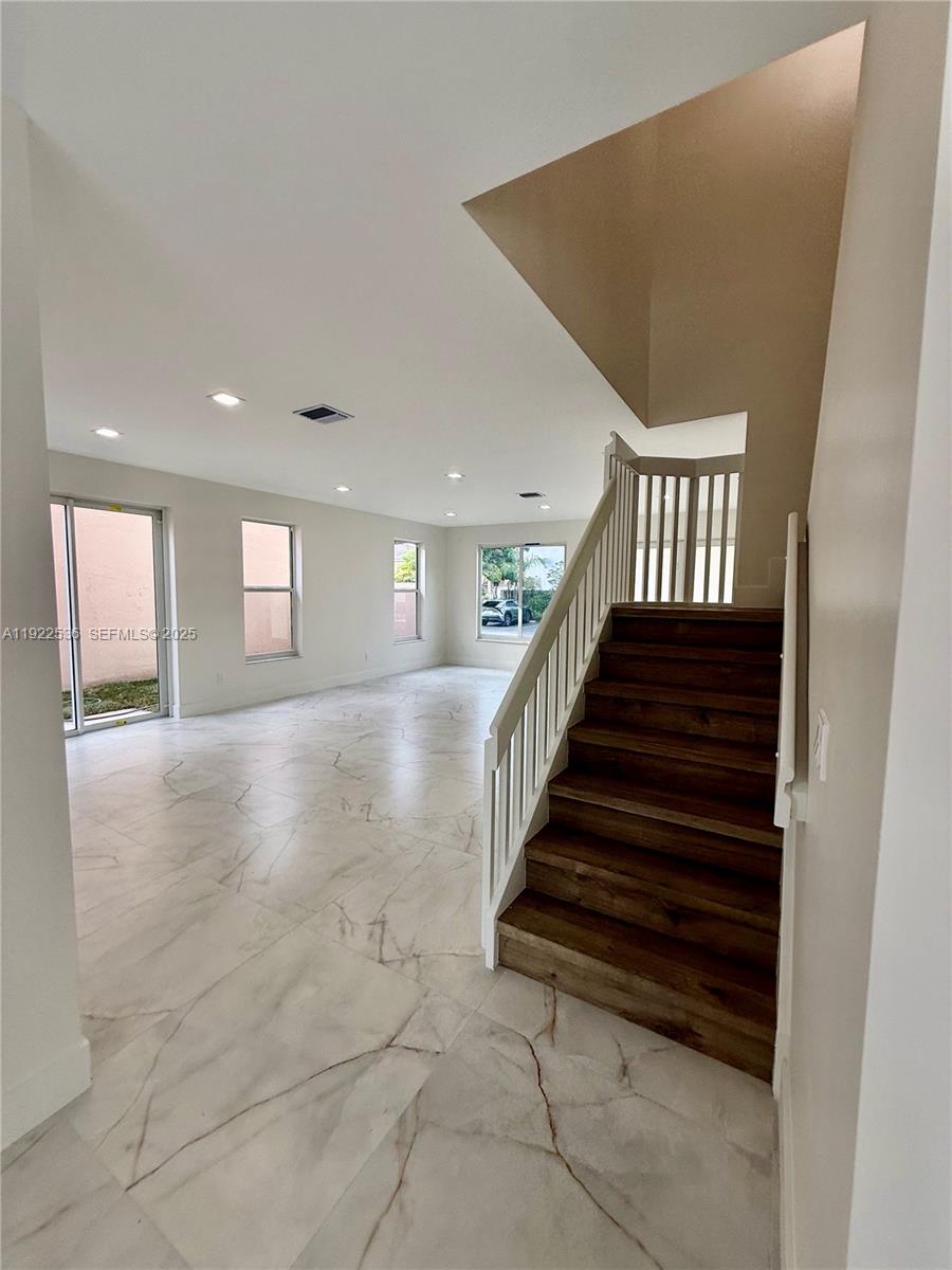 JASMINE AT THE HAMMOCKS - Residential