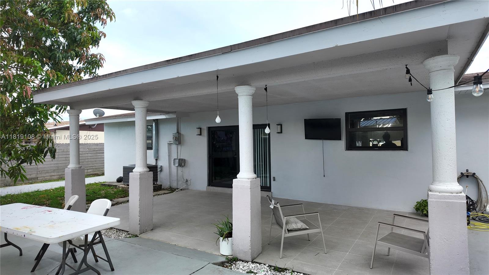 15831 SW 106th Ave