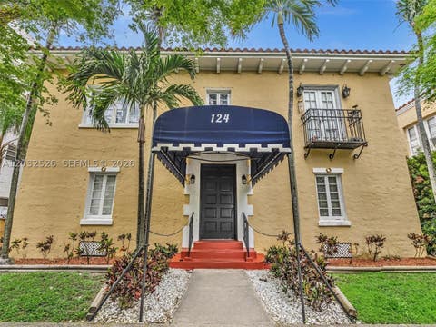 Photo of 124 Mendoza Ave #6, Coral Gables, FL 33134 (MLS # A12032526)