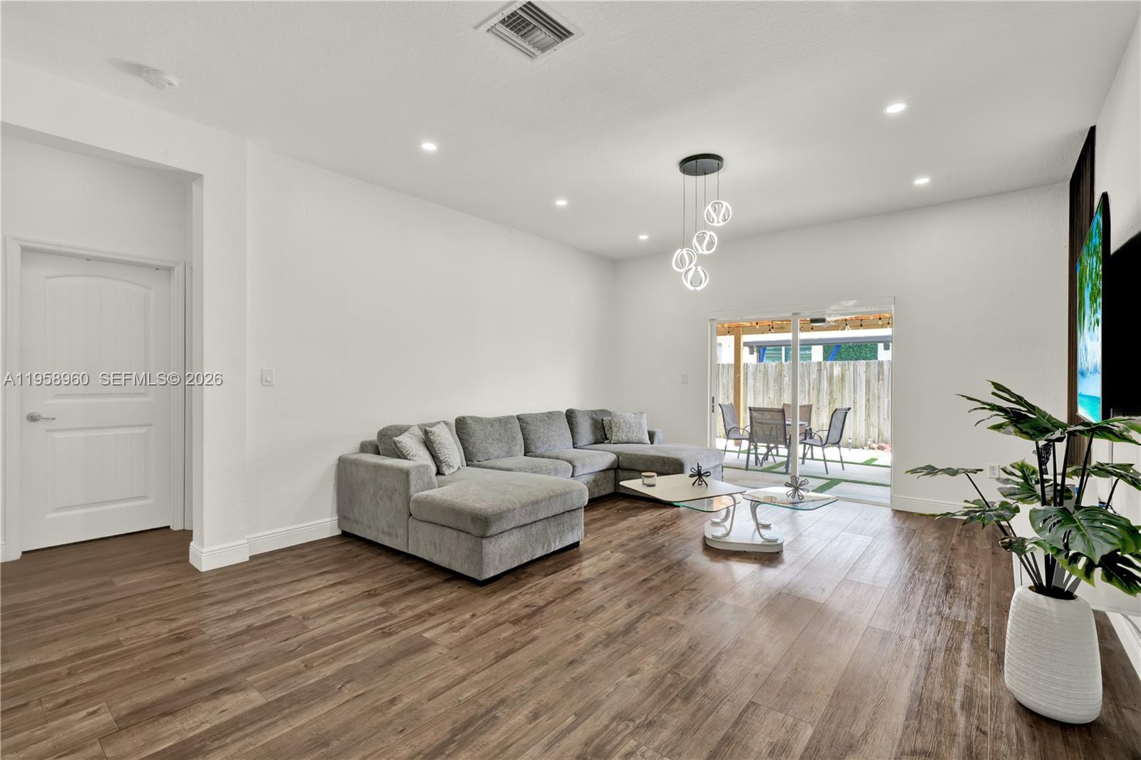 ANTIGUA AT OASIS - Residential