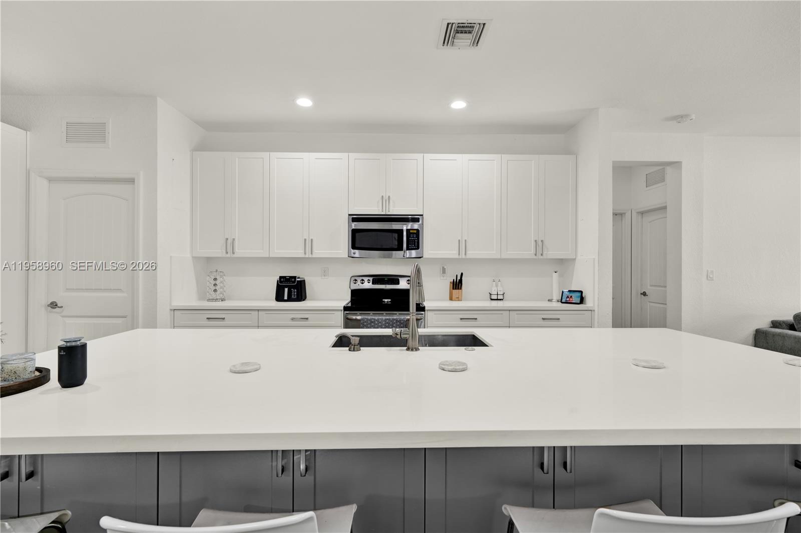 ANTIGUA AT OASIS - Residential