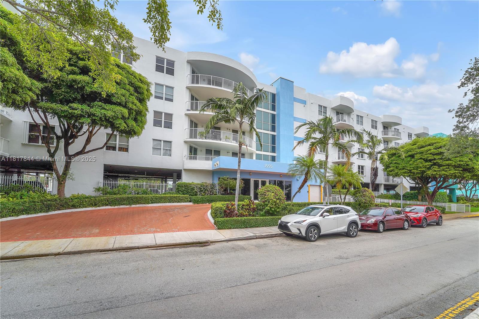1555 N Treasure Dr 304, North Bay Village, Miami-Dade County, Florida - 2 Bedrooms  
2 Bathrooms - 