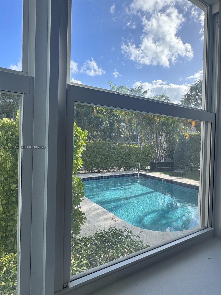 THE PRESIDENT CONDO - Residential Lease