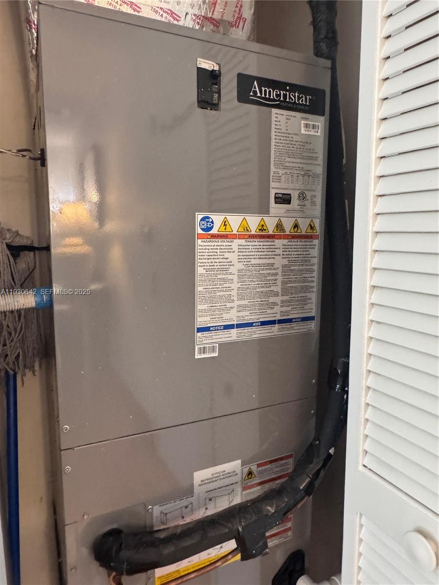 THE PRESIDENT CONDO - Residential Lease