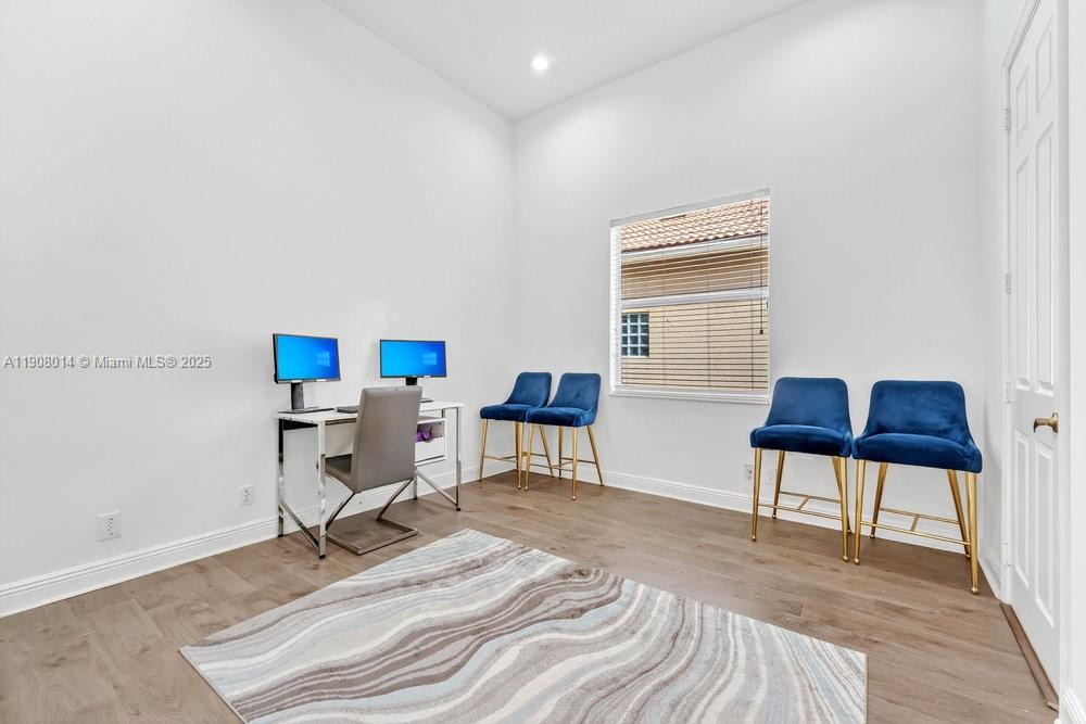 RENAISSANCE SEC 7 - Residential Lease