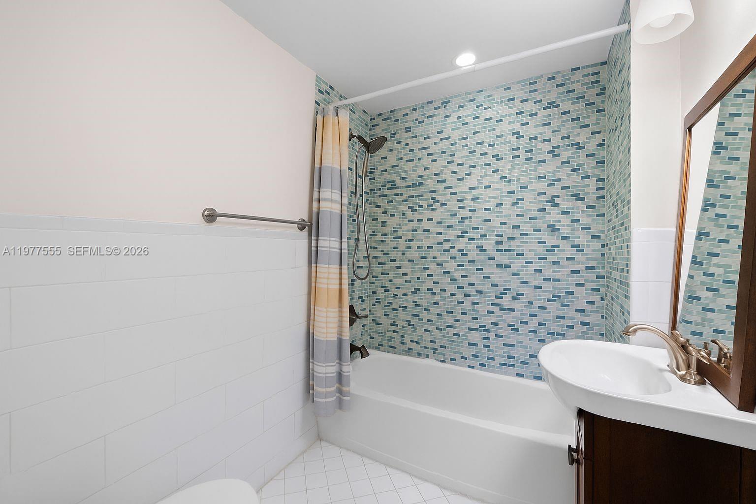 ALTON BEACH REALTY COS SU - Residential