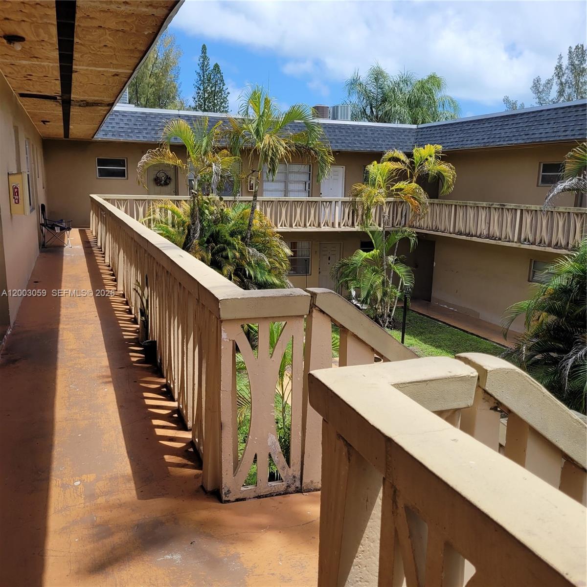 BISCAYNE PARK TERRACE CON - Residential