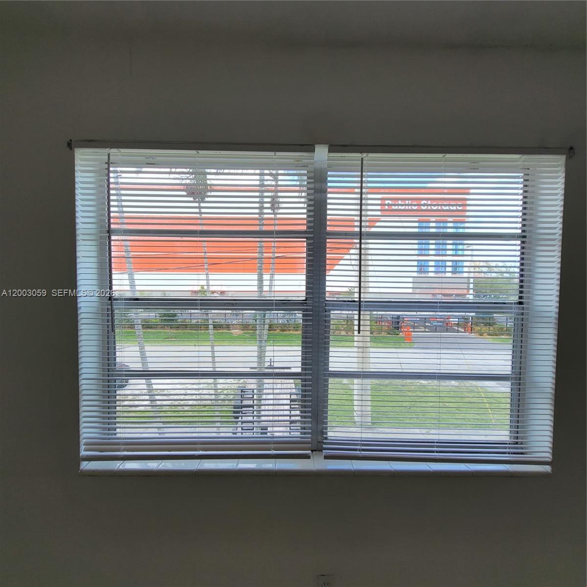 BISCAYNE PARK TERRACE CON - Residential