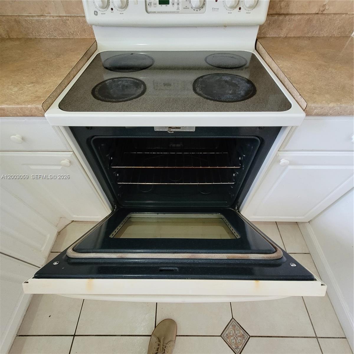 BISCAYNE PARK TERRACE CON - Residential