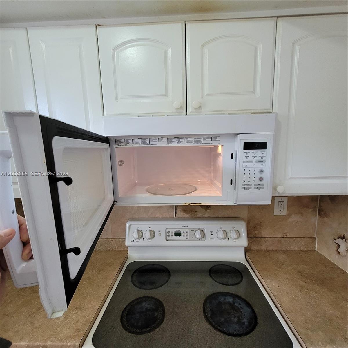 BISCAYNE PARK TERRACE CON - Residential