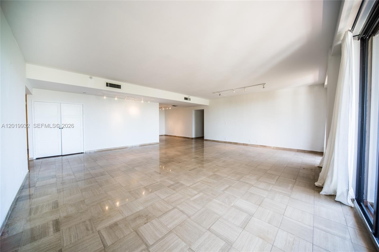 151 Crandon Blvd 425