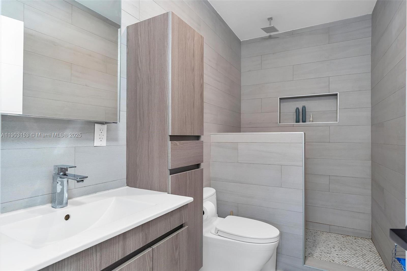 AMD PL MIAMI SHORES SEC 5 - Residential