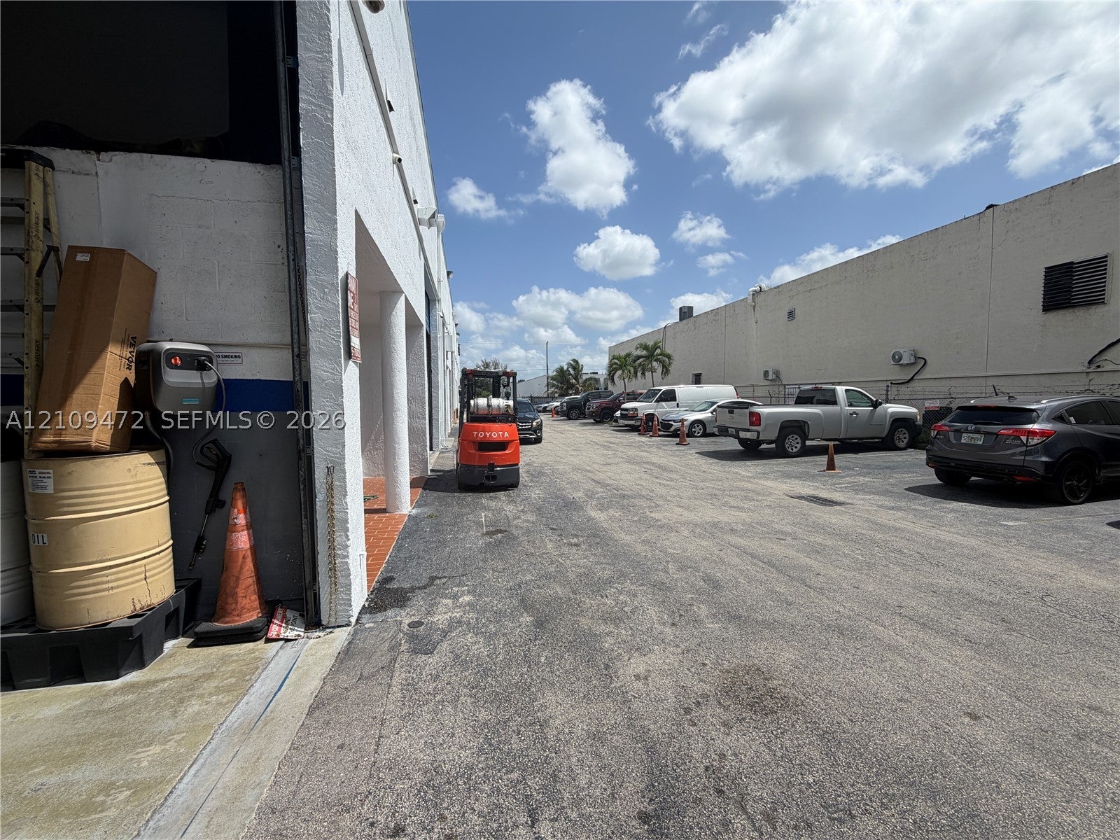 8726 NW 119th St