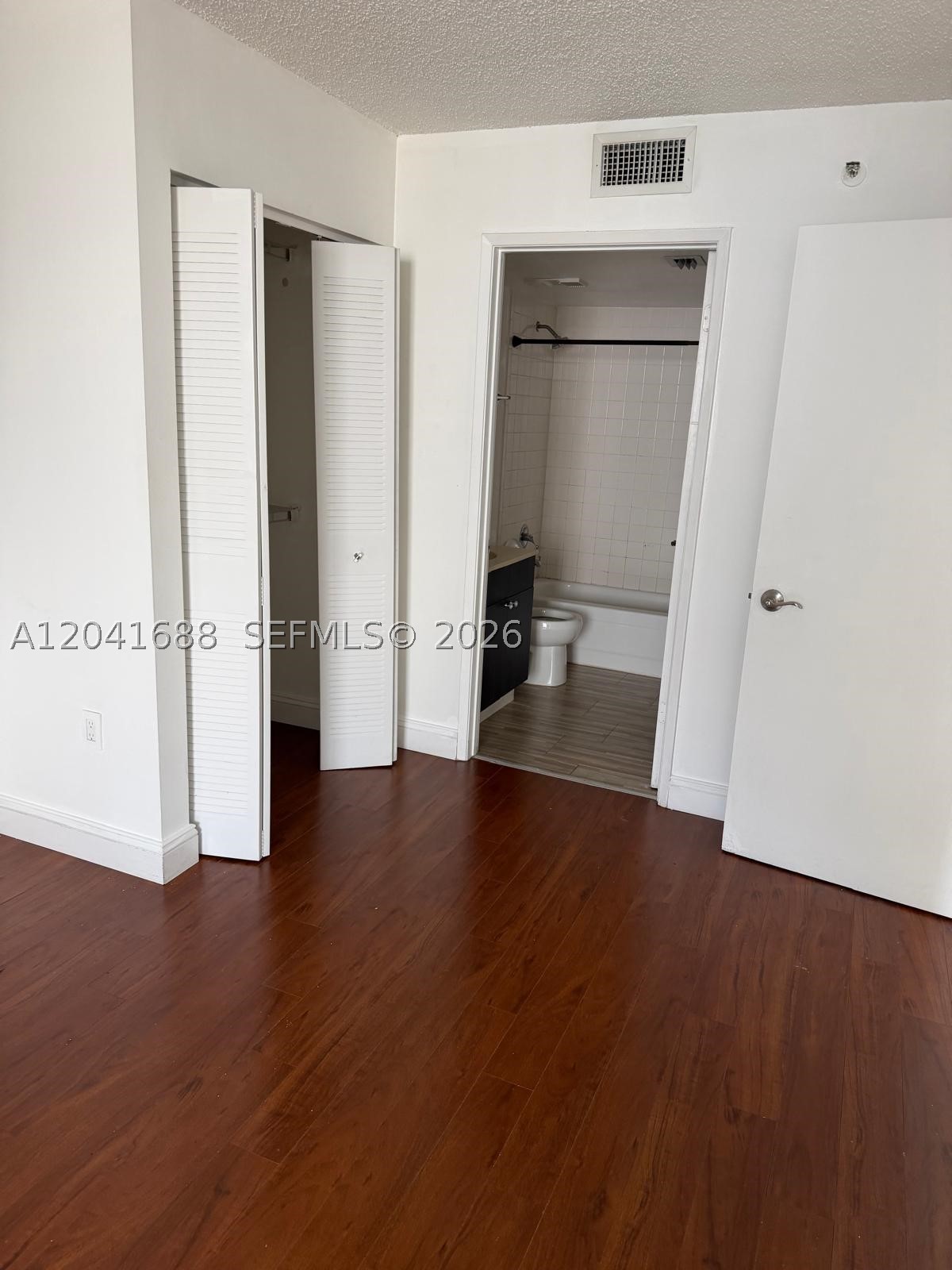 800 N Miami Ave E1402