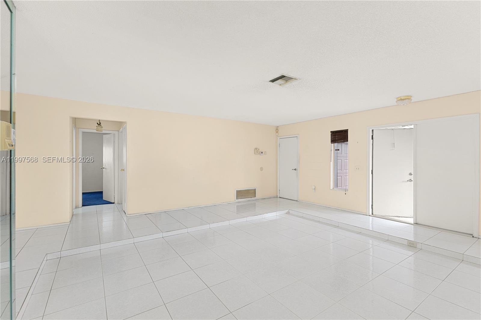 SUNRISE GOLF VLG SEC 24 - Residential