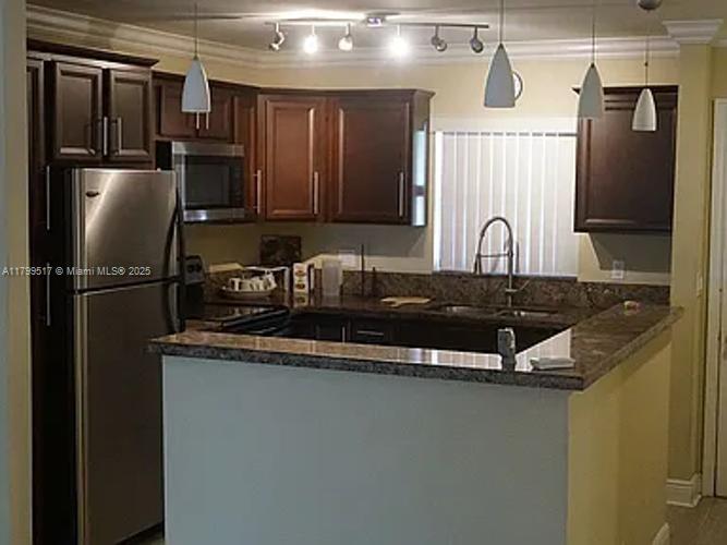FOREST HILLS CONDO NORTH - Residential
