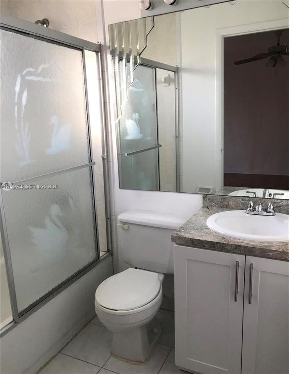 VILLAS OF WEST MIAMI COND - Residential Lease
