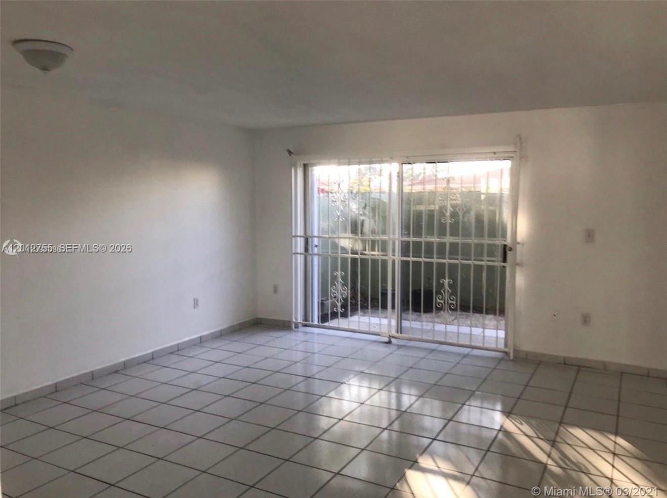 VILLAS OF WEST MIAMI COND - Residential Lease