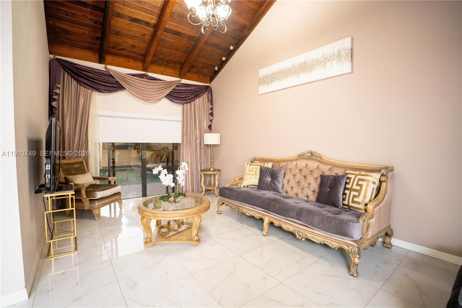 SKY LAKE VILLAS FIRST ADD - Residential