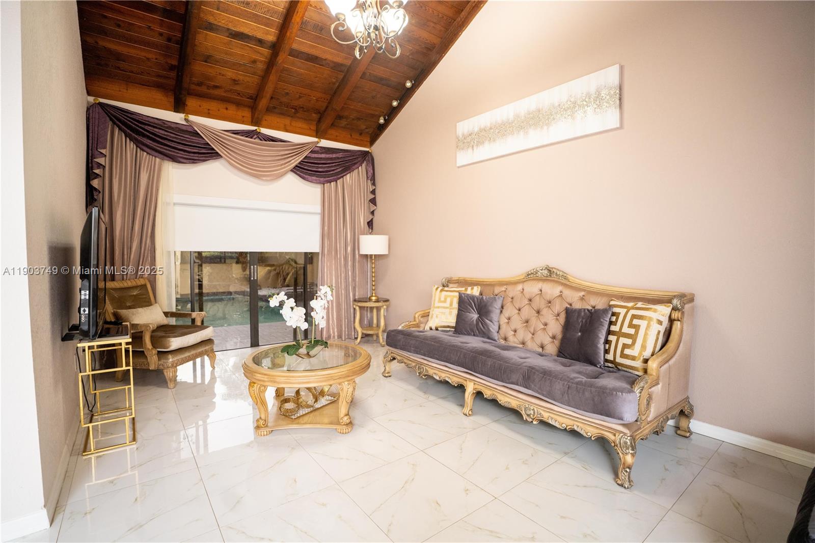 SKY LAKE VILLAS FIRST ADD - Residential