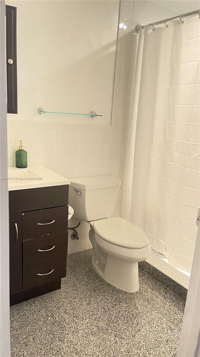 THE PLAZA OF BAL HARBOUR - Residential Lease