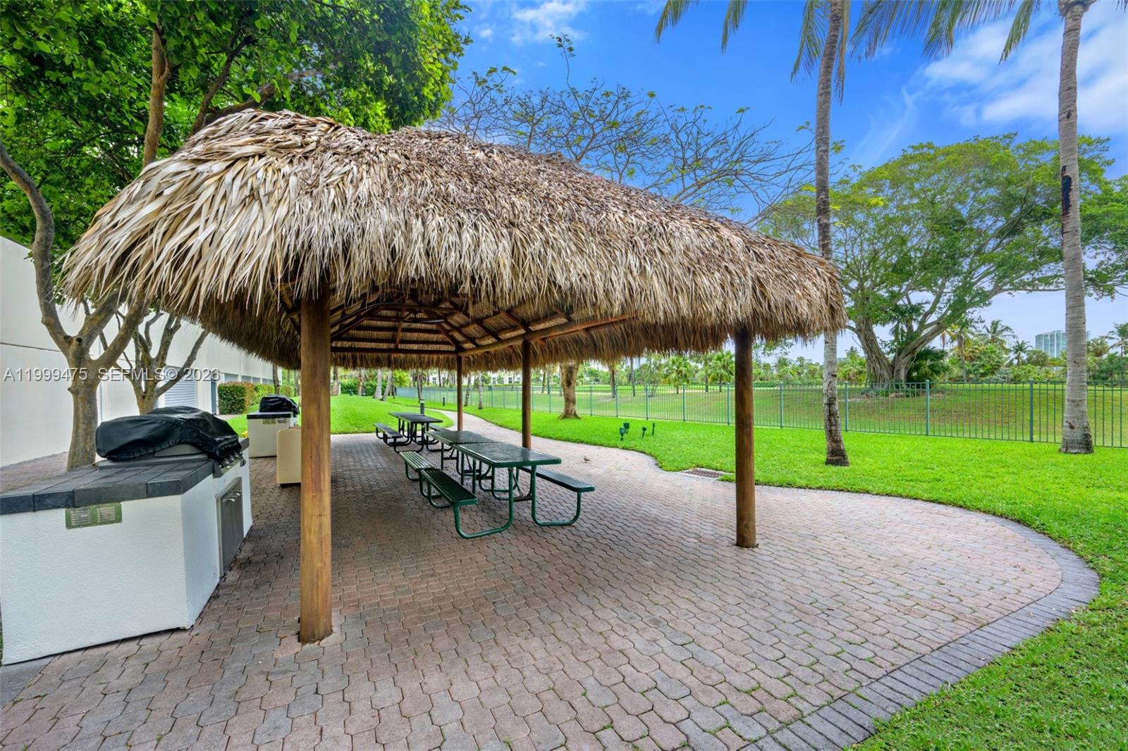 TURNBERRY ON THE GREEN CO - Residential