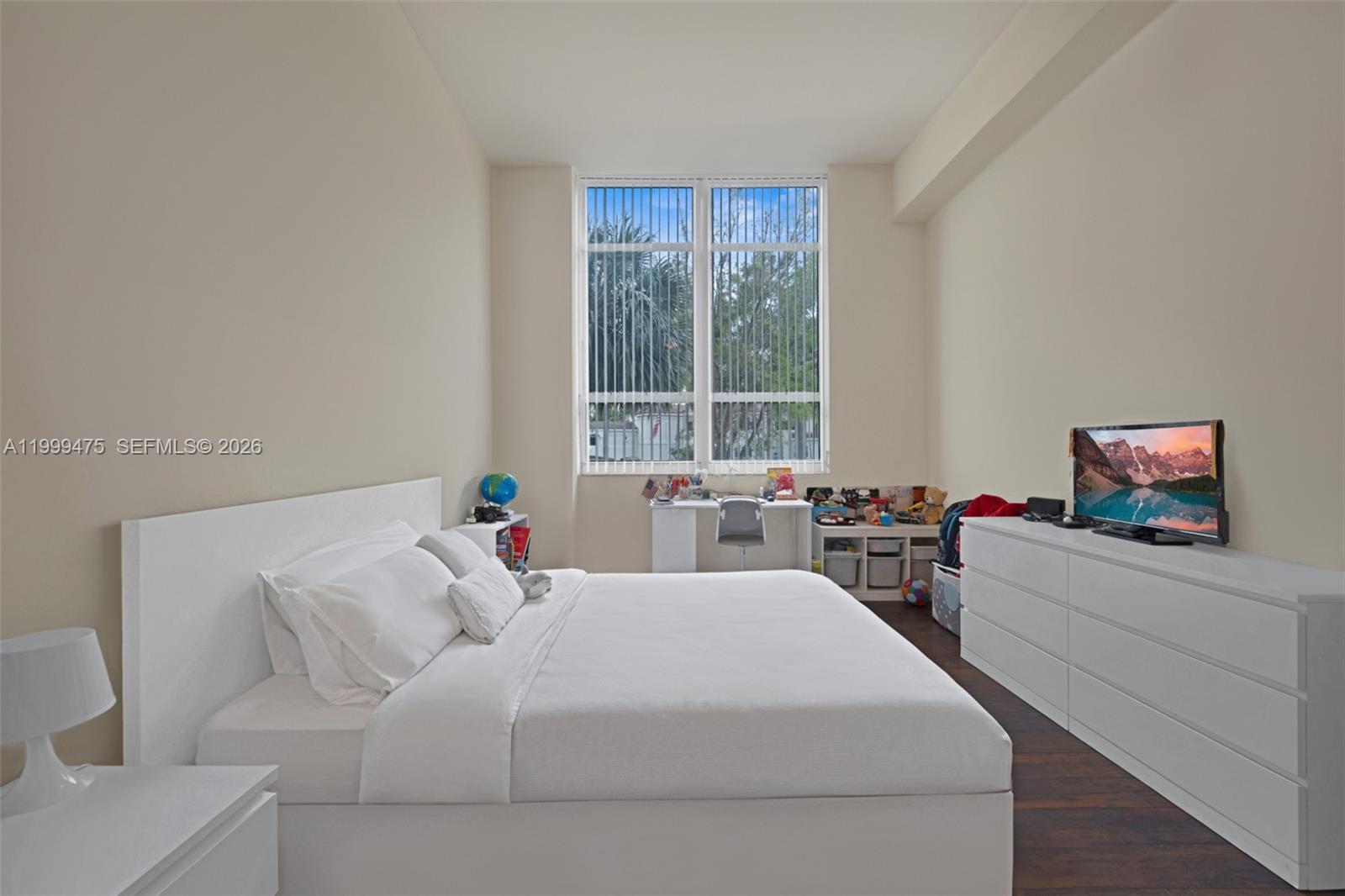 TURNBERRY ON THE GREEN CO - Residential