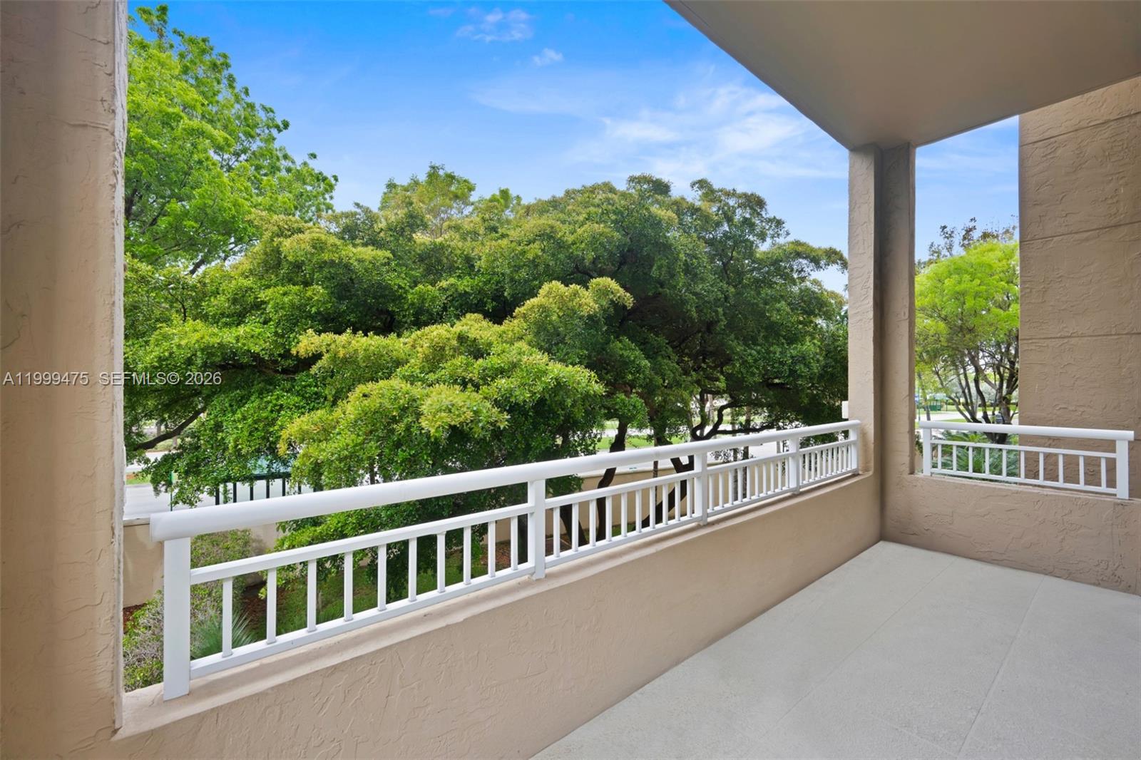 TURNBERRY ON THE GREEN CO - Residential