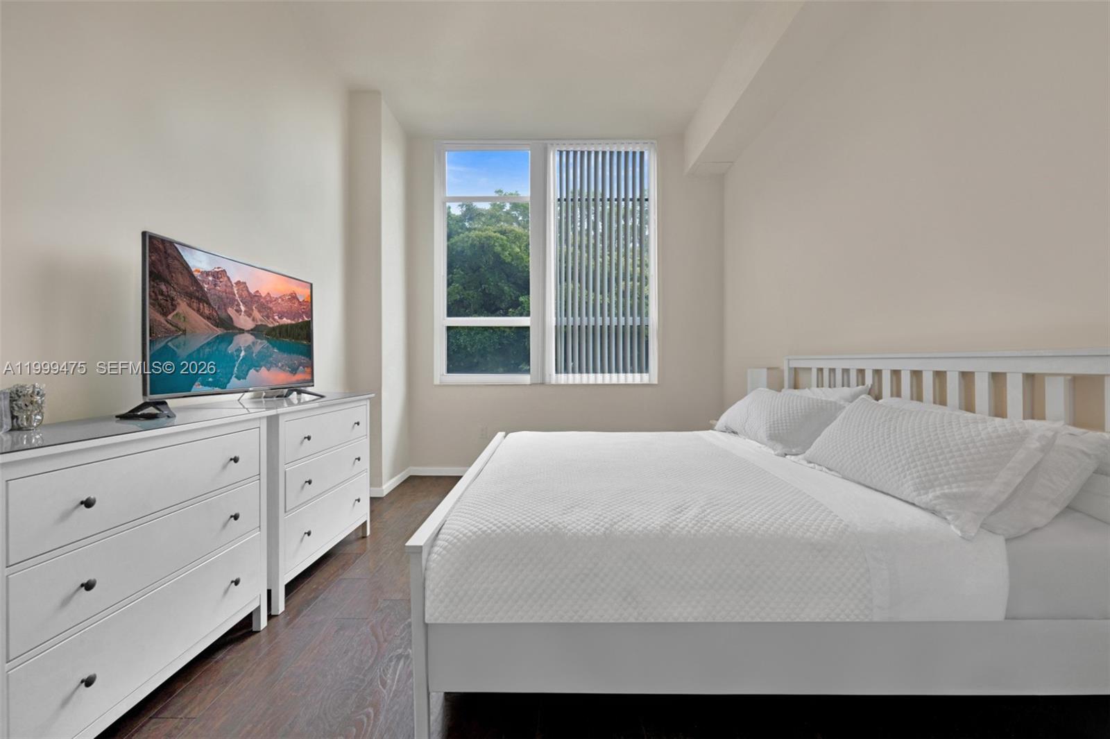 TURNBERRY ON THE GREEN CO - Residential