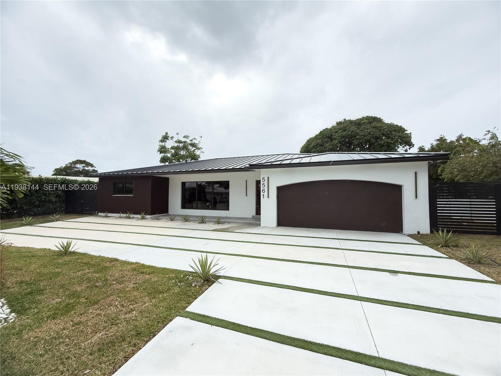 LANDINGS FIRST SEC - Residential