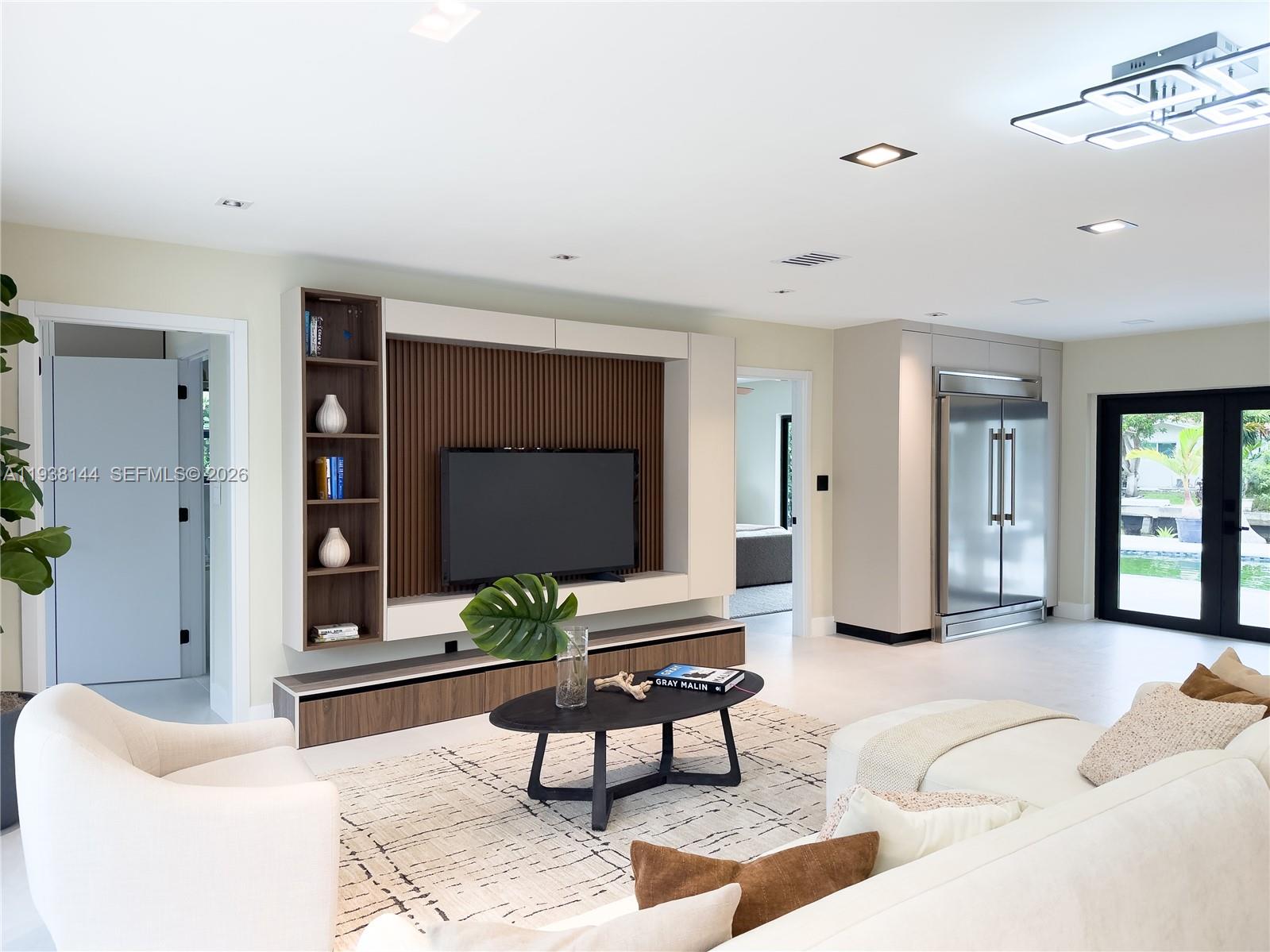 LANDINGS FIRST SEC - Residential