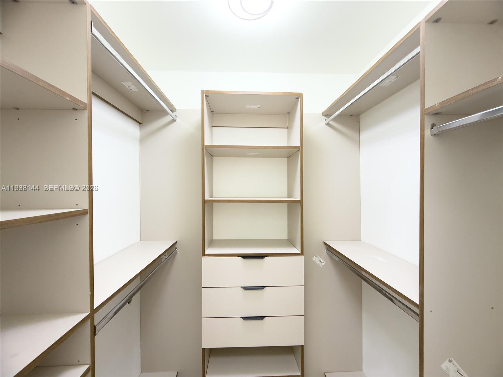 LANDINGS FIRST SEC - Residential