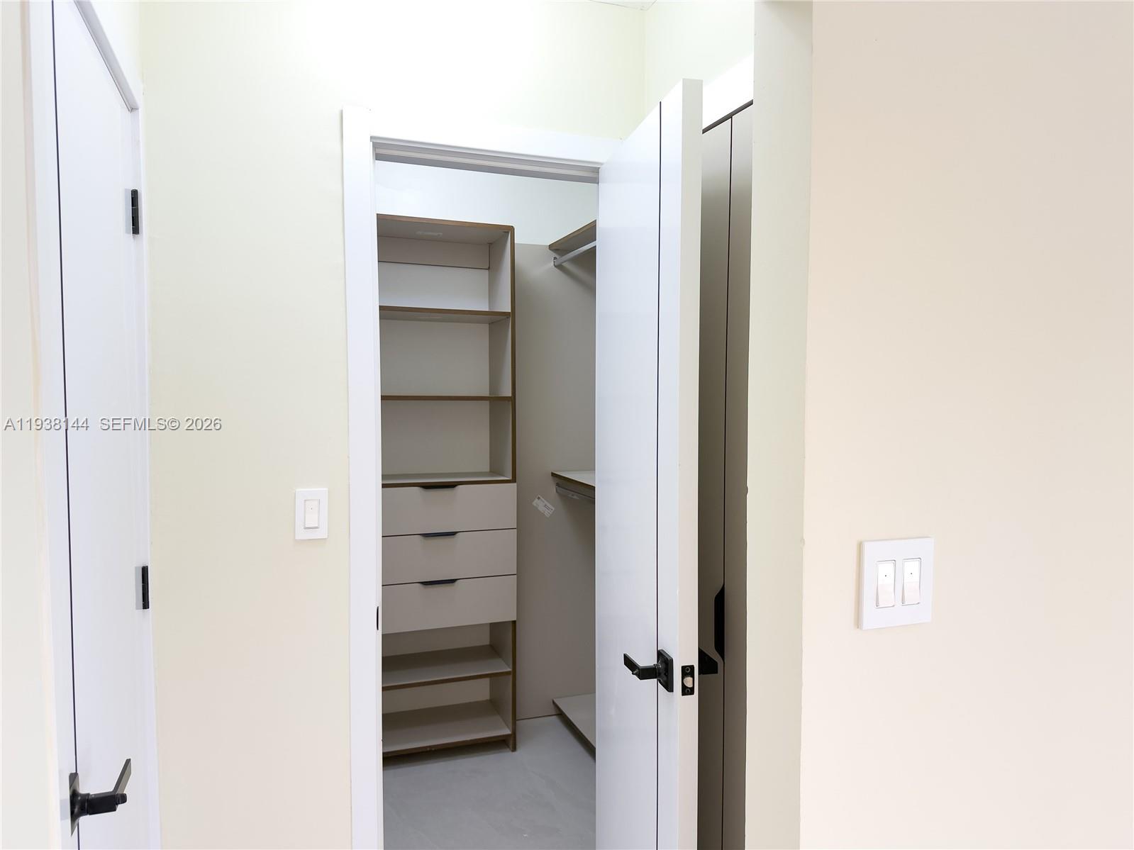 LANDINGS FIRST SEC - Residential