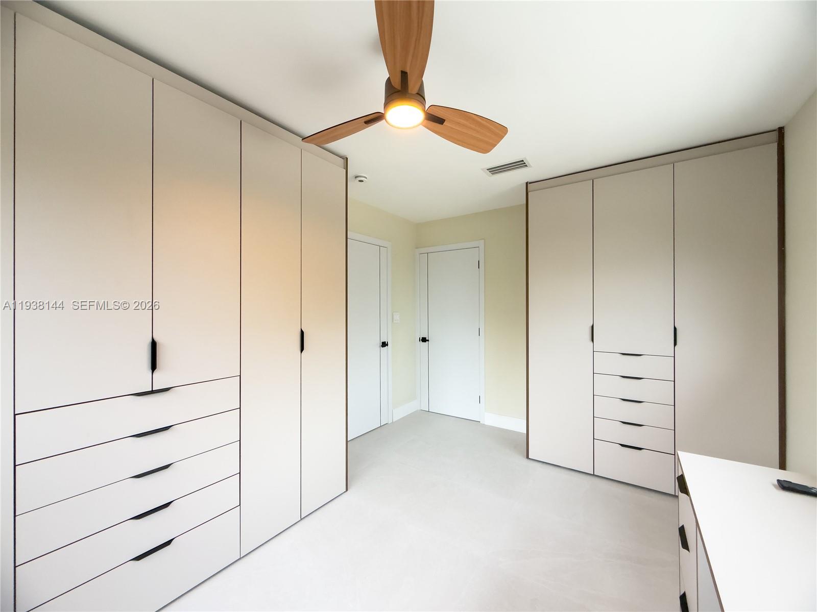 LANDINGS FIRST SEC - Residential