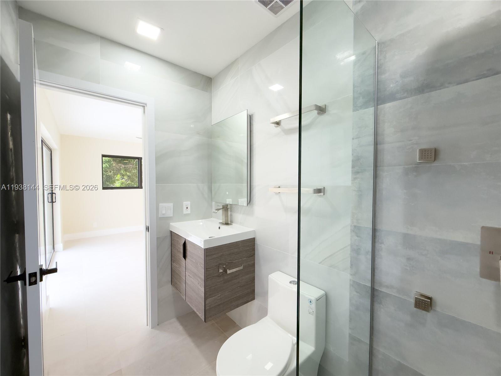 LANDINGS FIRST SEC - Residential