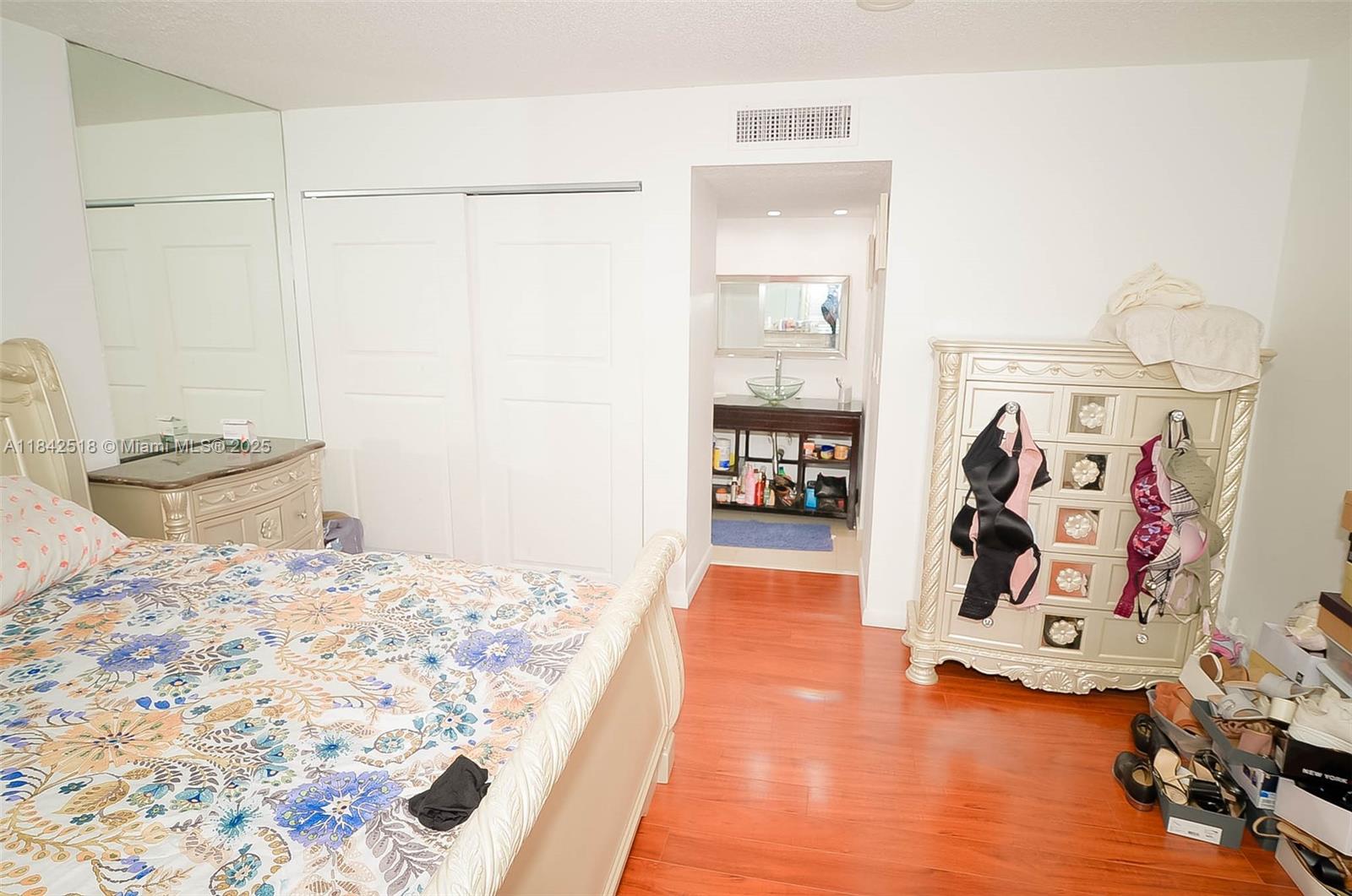 INVERRARY COUNTRY CLUB - Residential