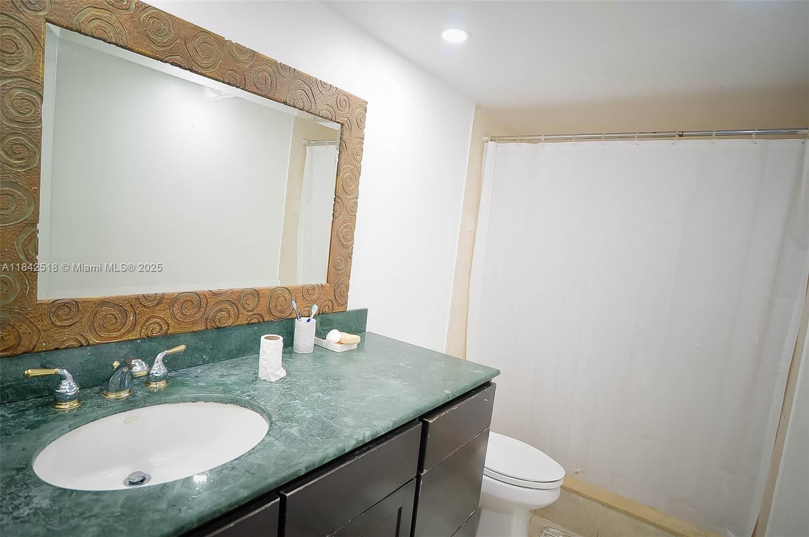 INVERRARY COUNTRY CLUB - Residential